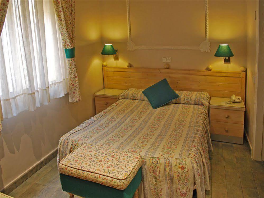 Hotel Celimar Sitges Zewnętrze zdjęcie